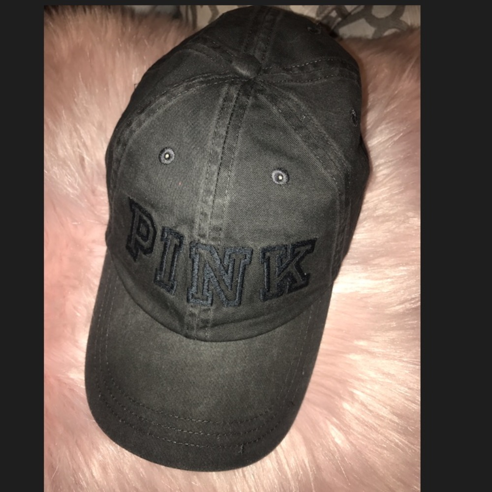 NWT VS PINK hat